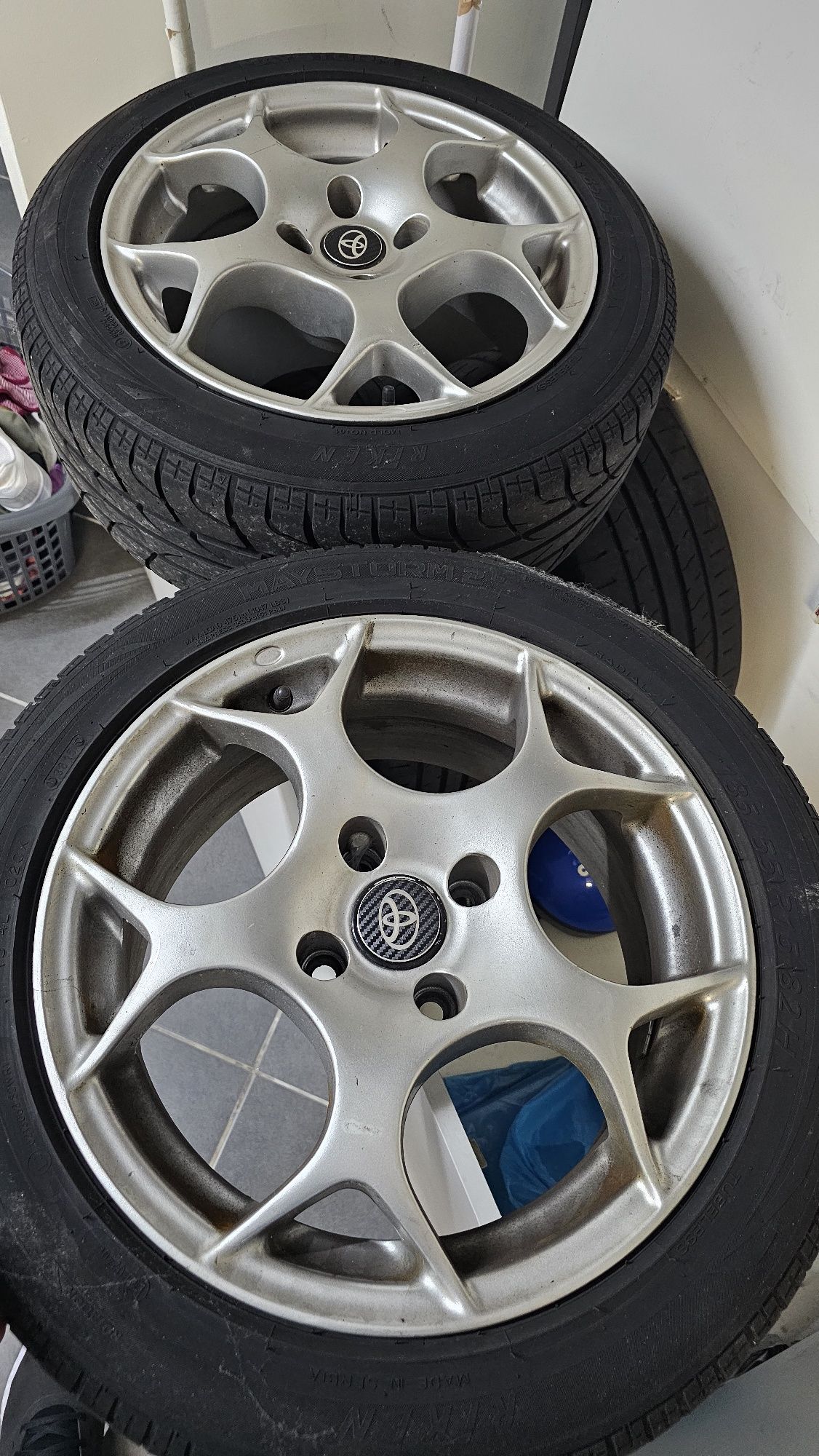 Jantes Toyota + pneus