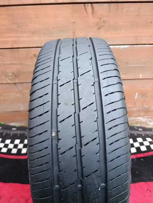 Opona Continental Vanco 2 215/65/16C 109/107T 4218