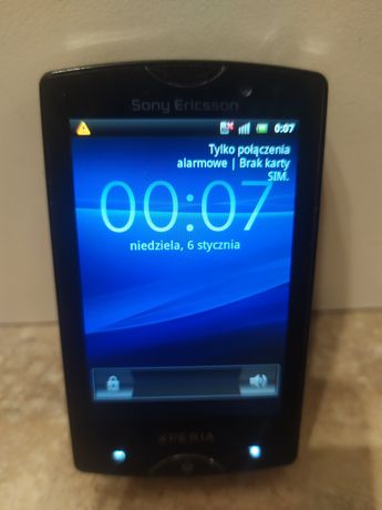 Sony Ericsson Xperia mini pro + karta pamięci