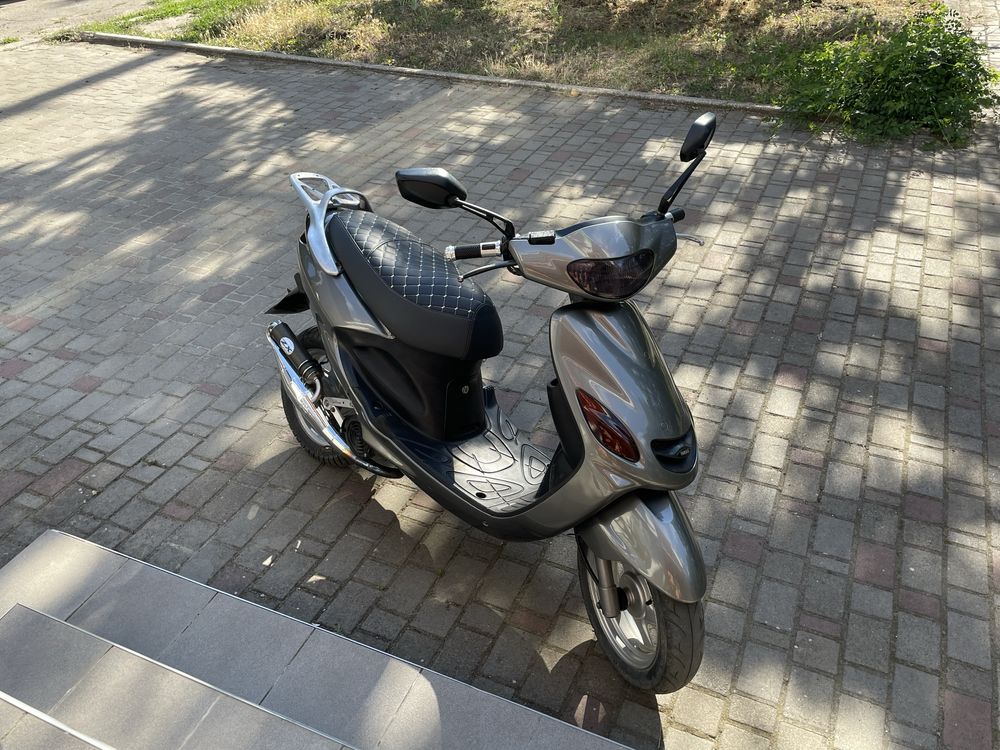 Yamaha Grand Axis 100