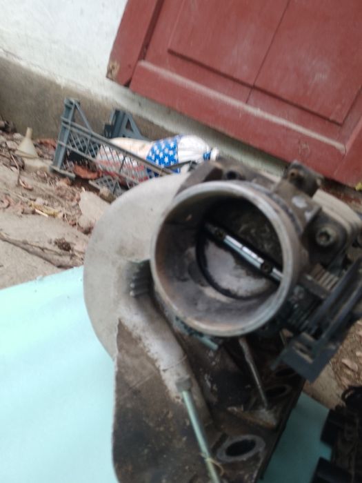 Дросельна заслонка,колектор 2е