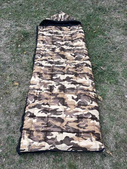 Теплый спальный мешок на флисе.