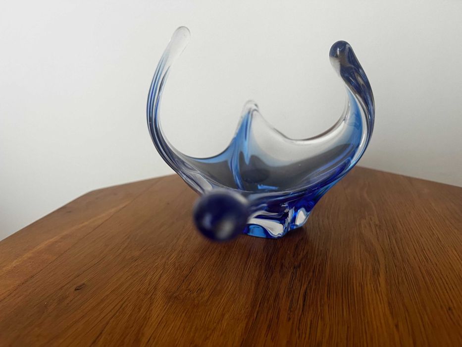 Czeski szklany wyrób artystyczny