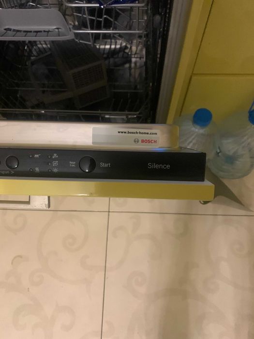 Посудомоечная встроенная  машина BOSCH SMV40E7EU/87 новая