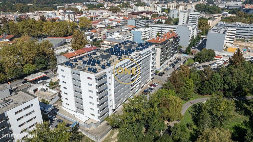 T3+1 de luxo com 243,50m2 em frente ao parque da Cidade de Vila Nova d