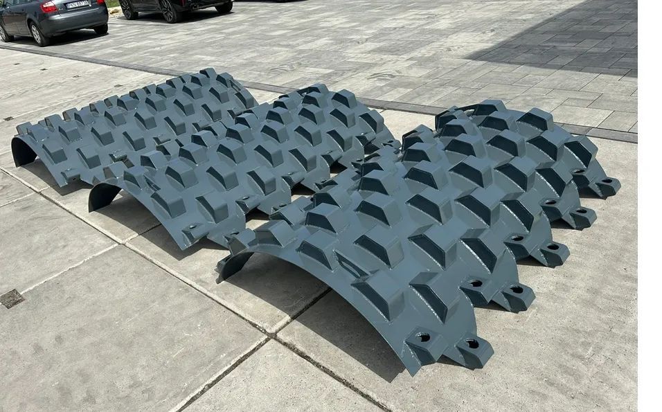 Bomag BW213  Nowy Płaszcz Kołkowy * Walec Bomag BW213 * Cena netto 29 900 pln