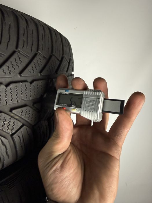 Шини 4шт R16 215/65 (98H) Semperit 2017 рік 5-5,5 мм резина зимова