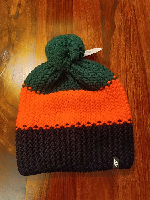 Czapka zimowa 4F, nowa, wielokolorowa