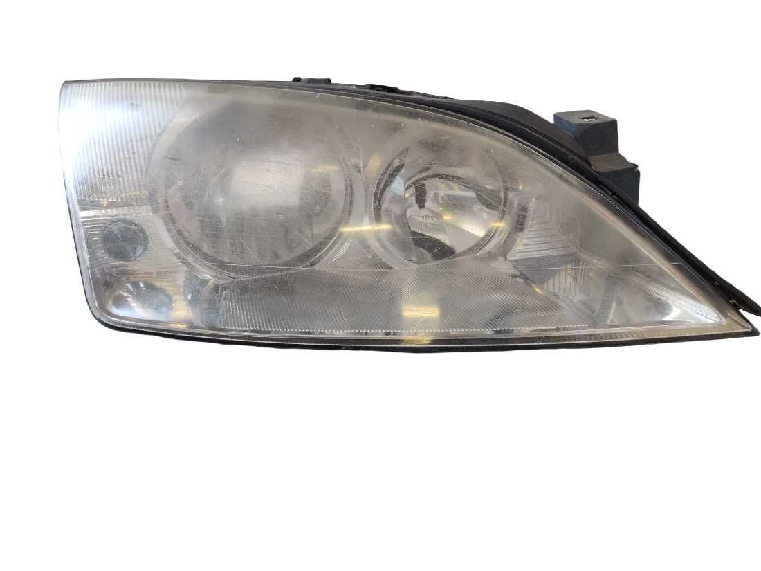 Ford Mondeo MK3 Lampa Prawa Przednia Prawy Przód