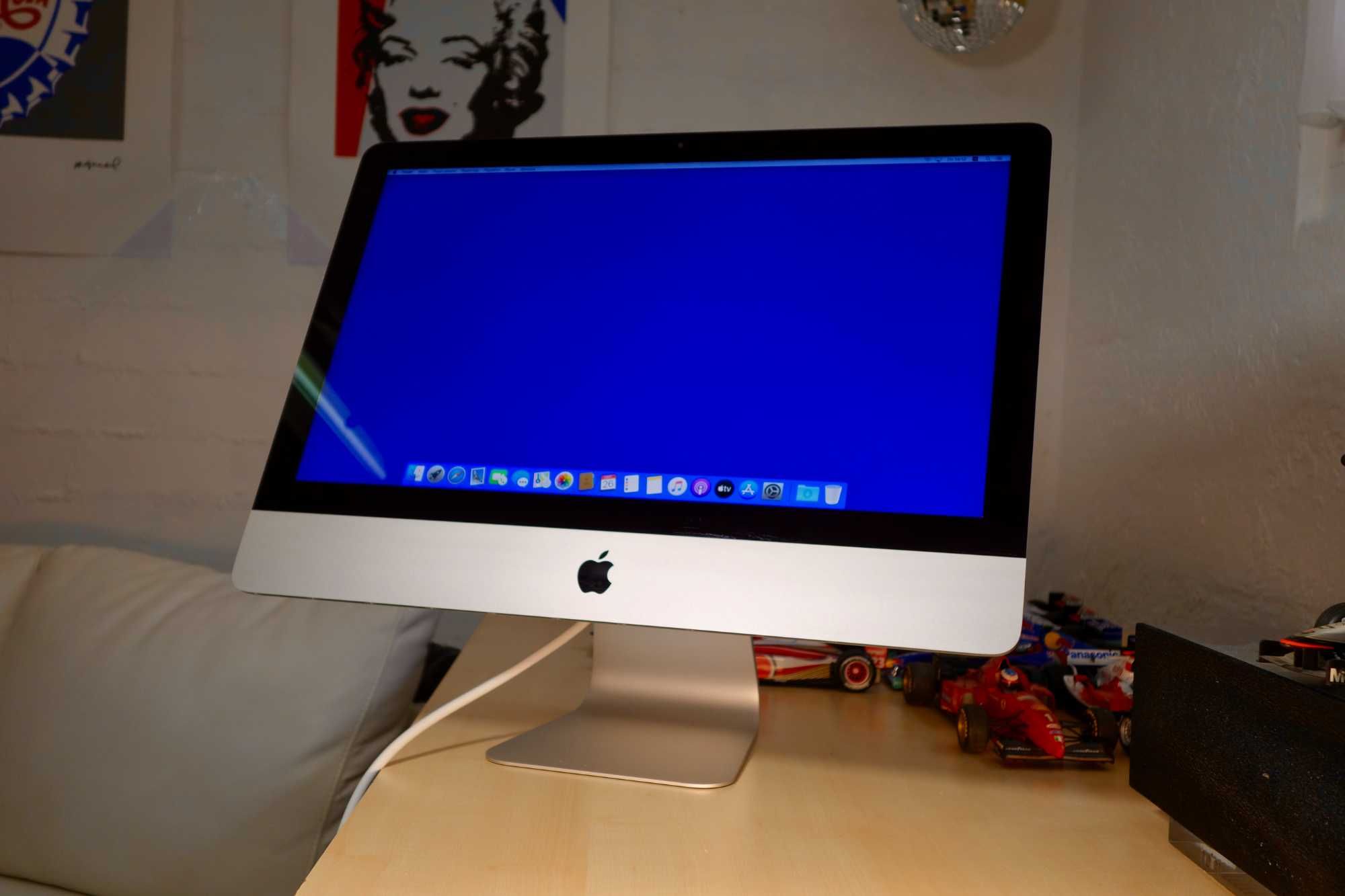 Apple iMac 21.5 retina 4k 2017 i5 8/256GB SSD