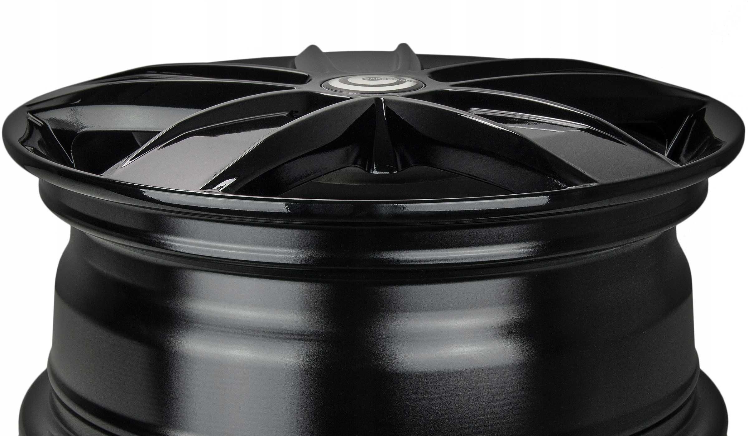 Felgi Carbonado R15 5x118 Opel Vivaro I A Renault Trafic 1 1000KG
