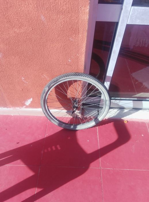 Pneu bicicleta tamanho 36 sem furos