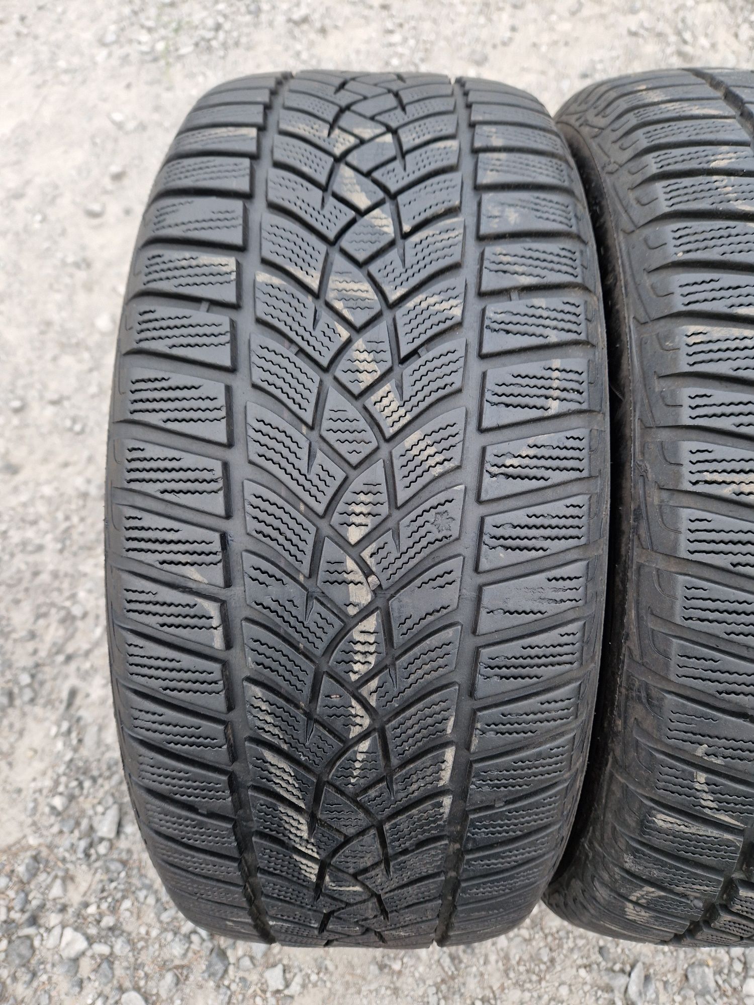 Opony zimowe Goodyear UltraGrip Performance+ 225/50r17 (98V)