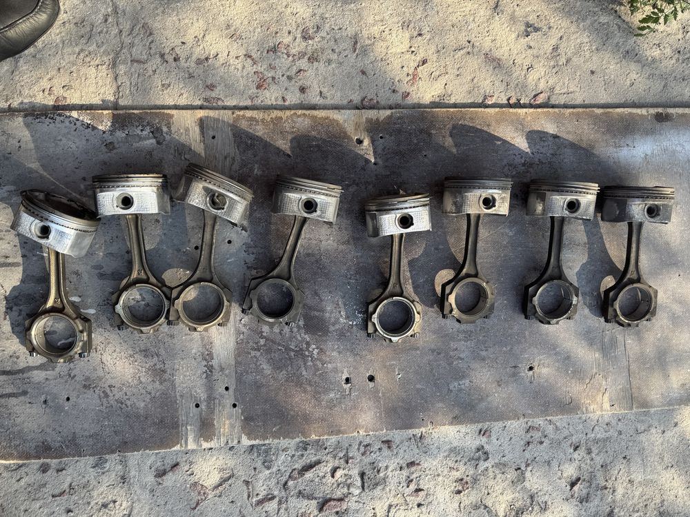 Комплект поршней на двигатель TOYOTA