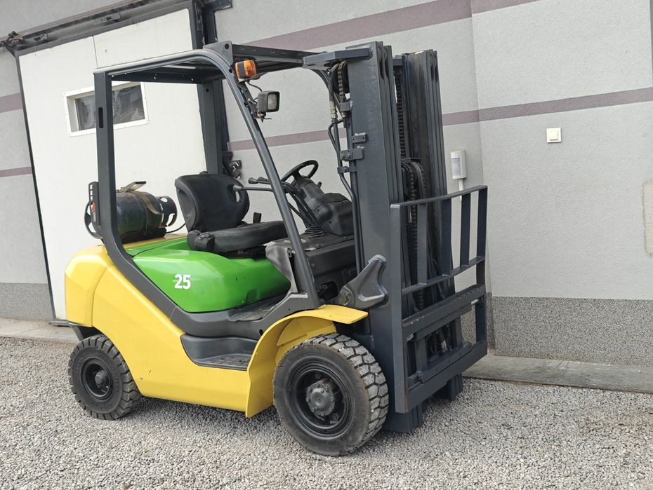 Wózek Komatsu FG25HT 2.5T Lpg 2007r Triplex 4.3M Wolny Skok Silnik K25