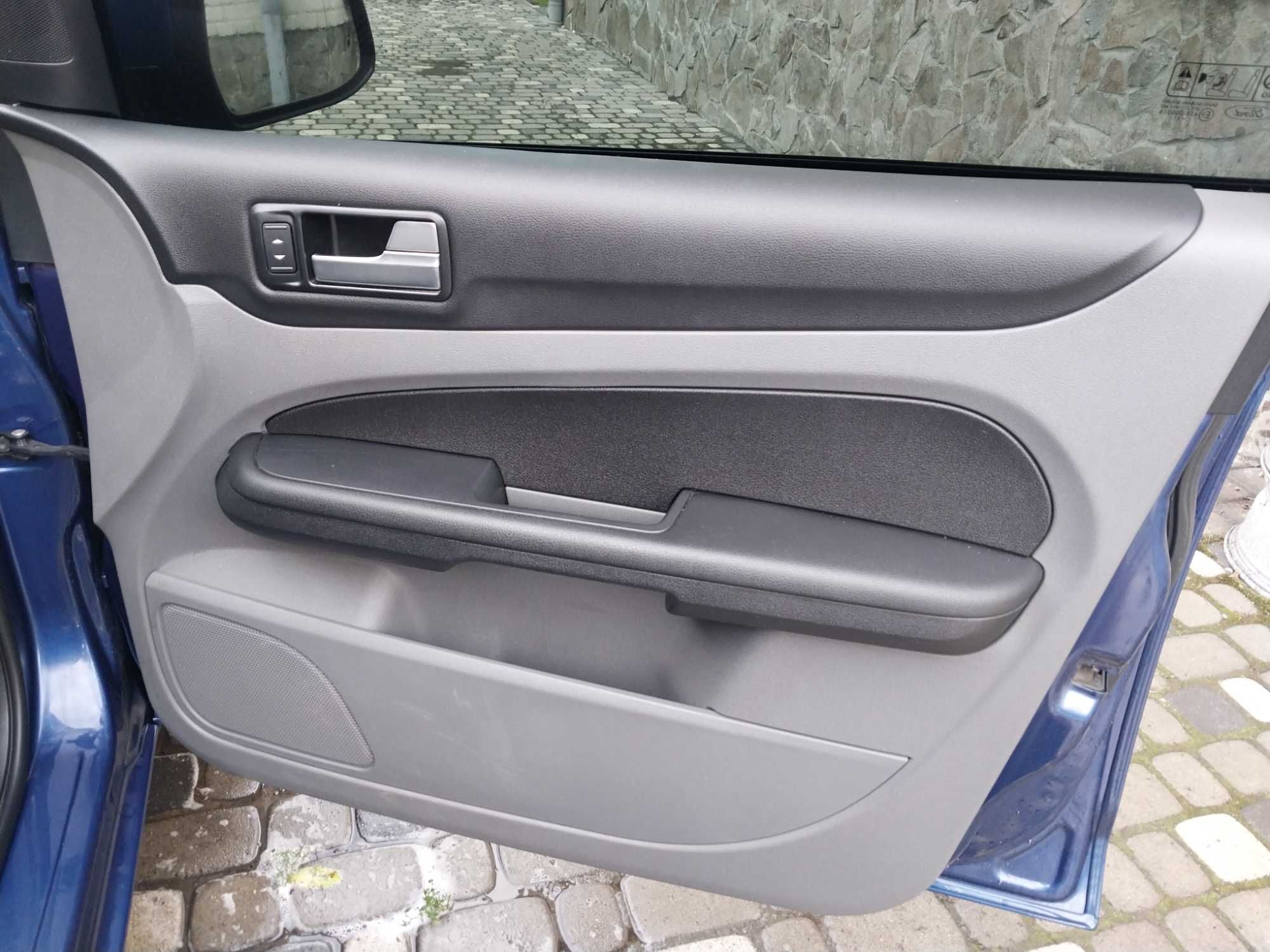 Ford Focus 1.6 mpi