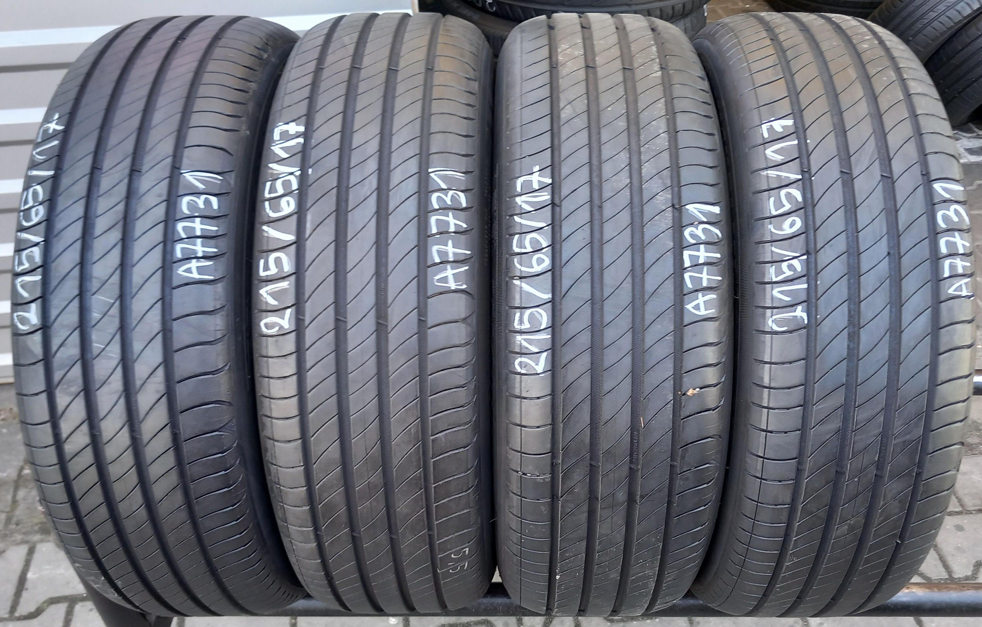 215/65/17 Michelin Primacy 4 103V