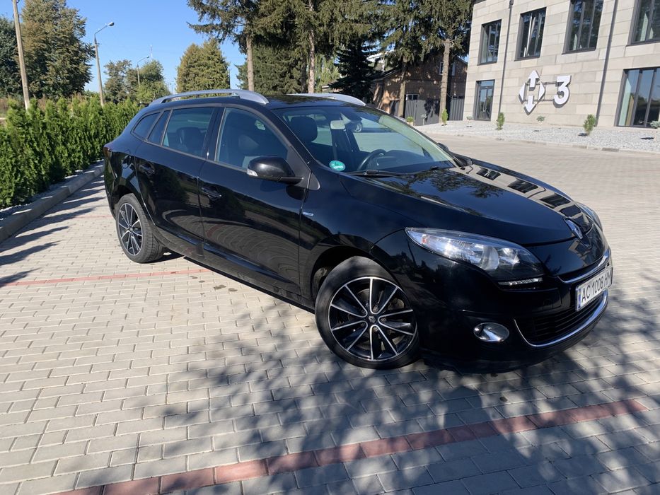 Економне авто Меган 2013 Bose