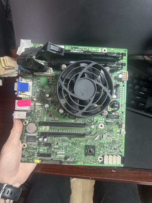 Комплект Материнська плата та процесор