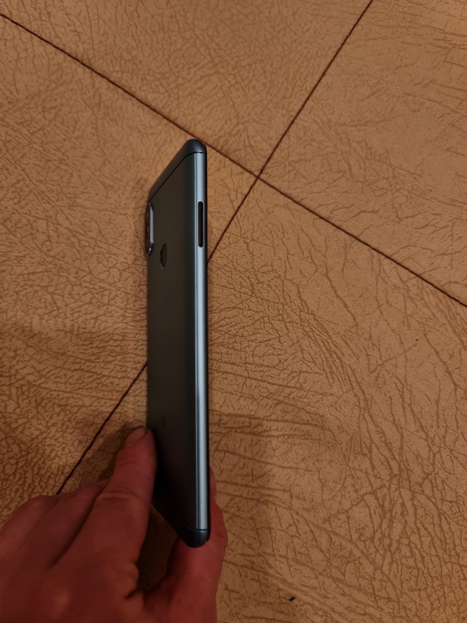 Xiaomi Redmi note 5, 3 32гб