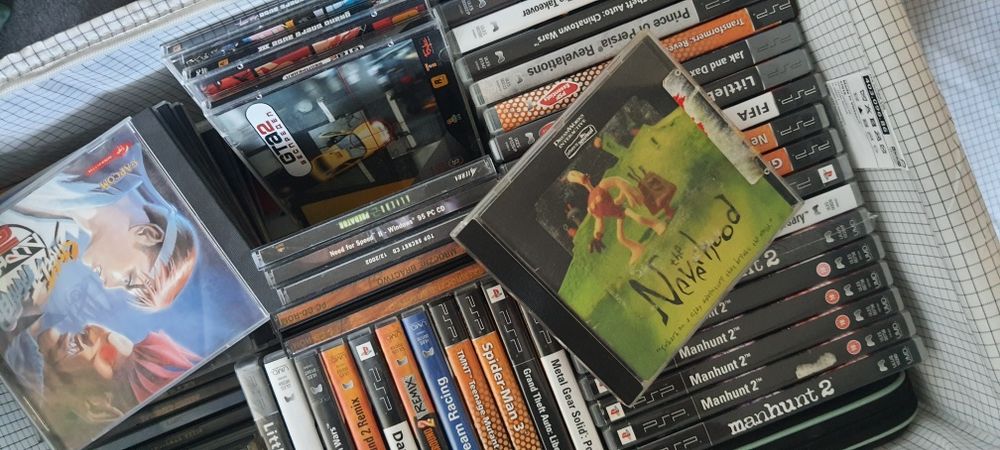 Kolekcja gier PC/PSP oraz komiksów
