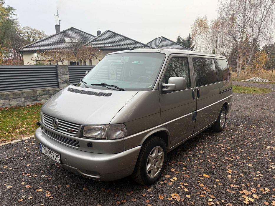 VW T4 CARAVELLE 2.5 TDI 130KM -8 osób, klima, 2x drzwi przesuwne