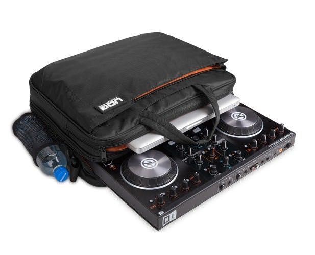 Сумка UDG Ultimate MIDI Controller Slingbag Small