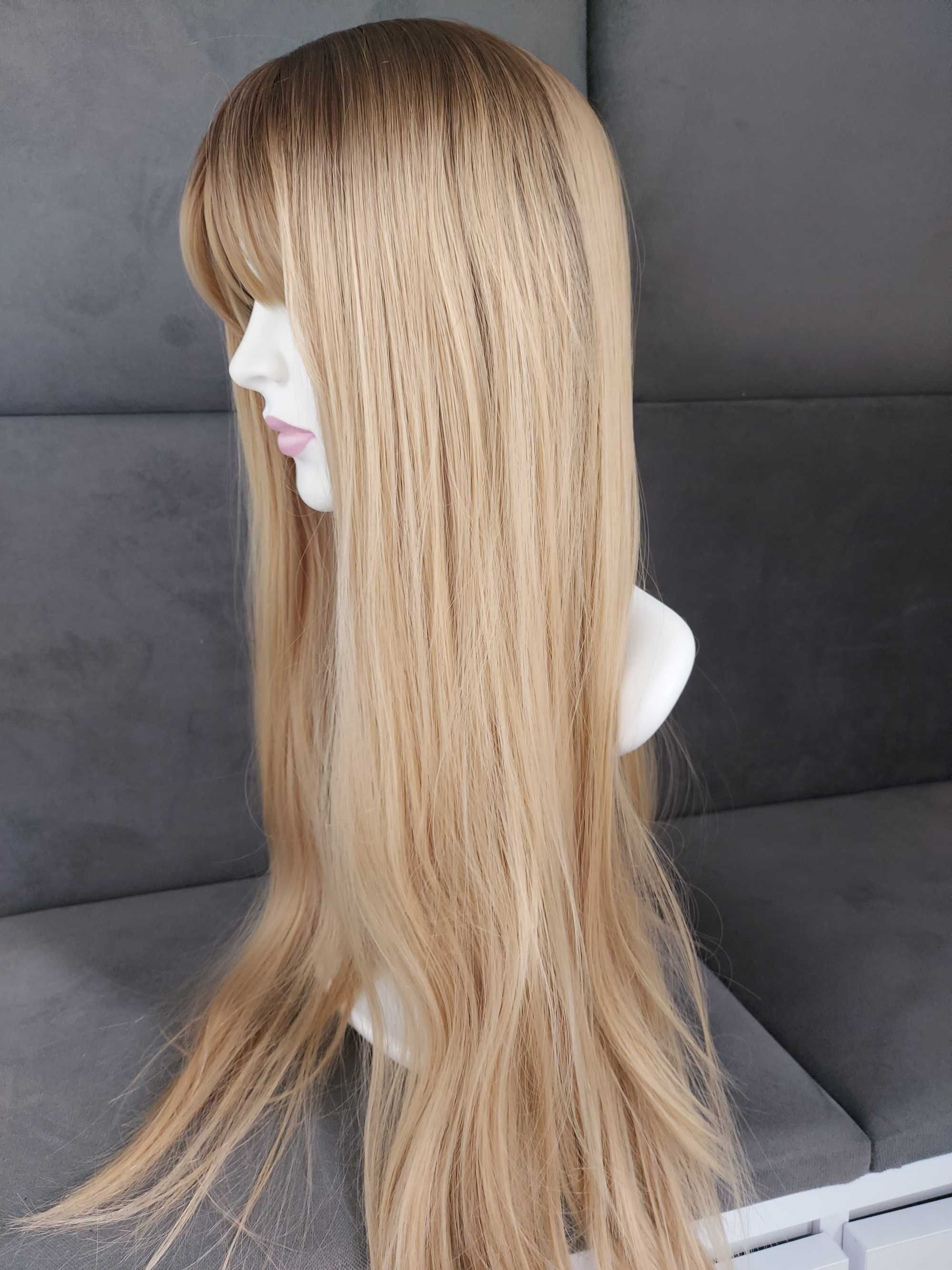 Nowa peruka blond długa 70 cm ciemny miodowy odcień proste włosy