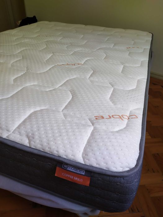 Vendo colchao de molas multielastic + estrado preço negociável