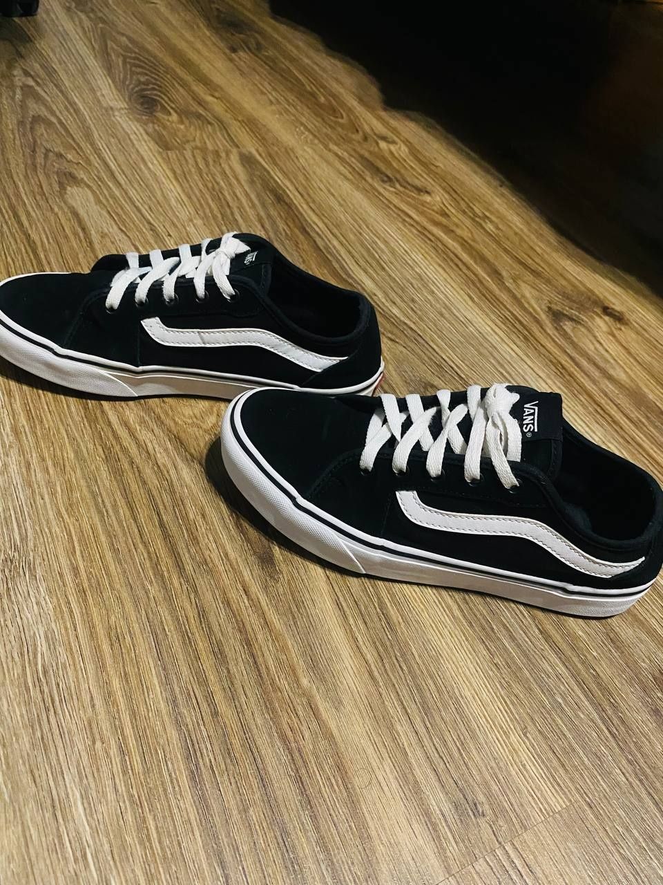 Vans old skool size 39