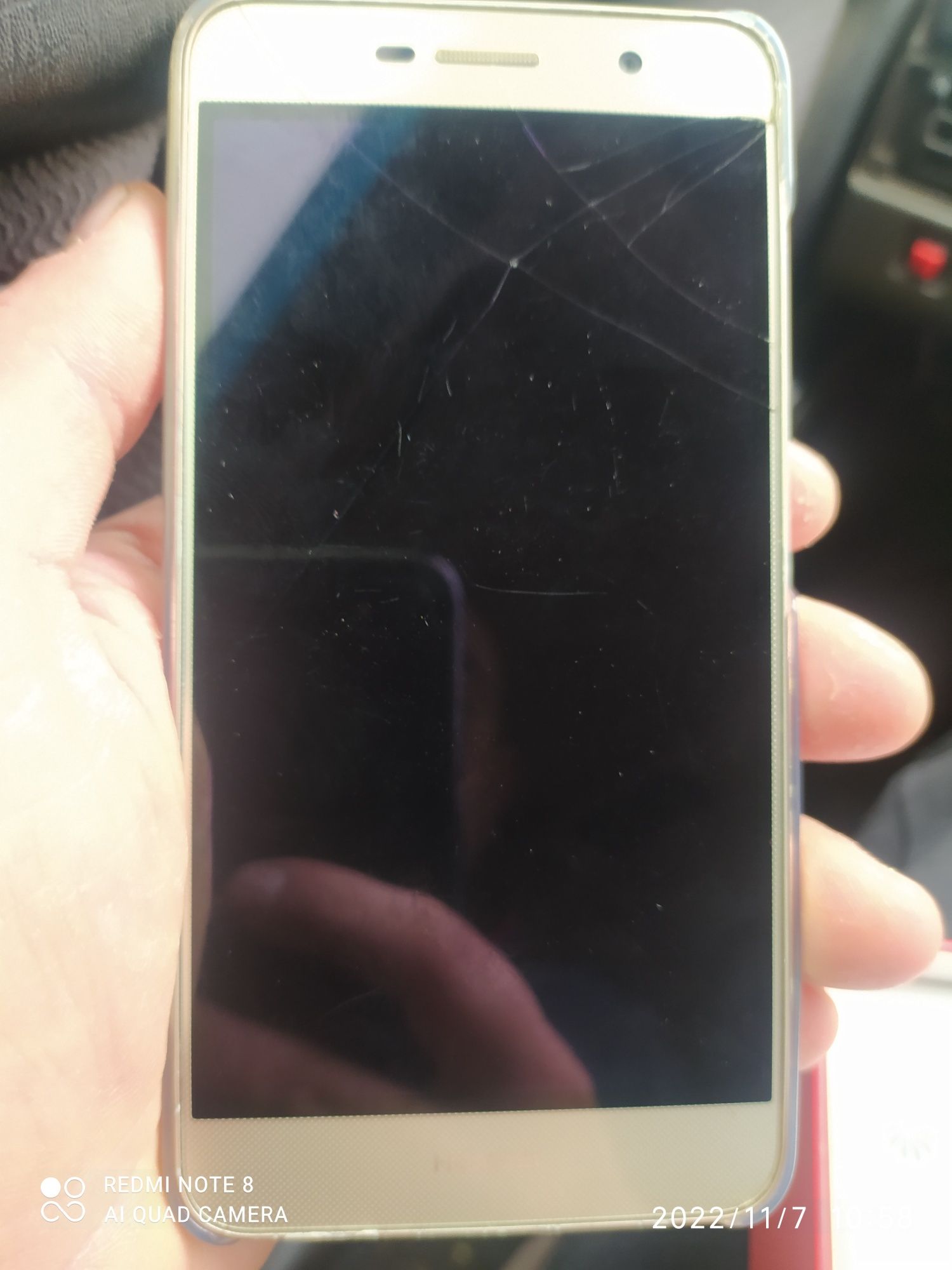 Продам телефон Huawei