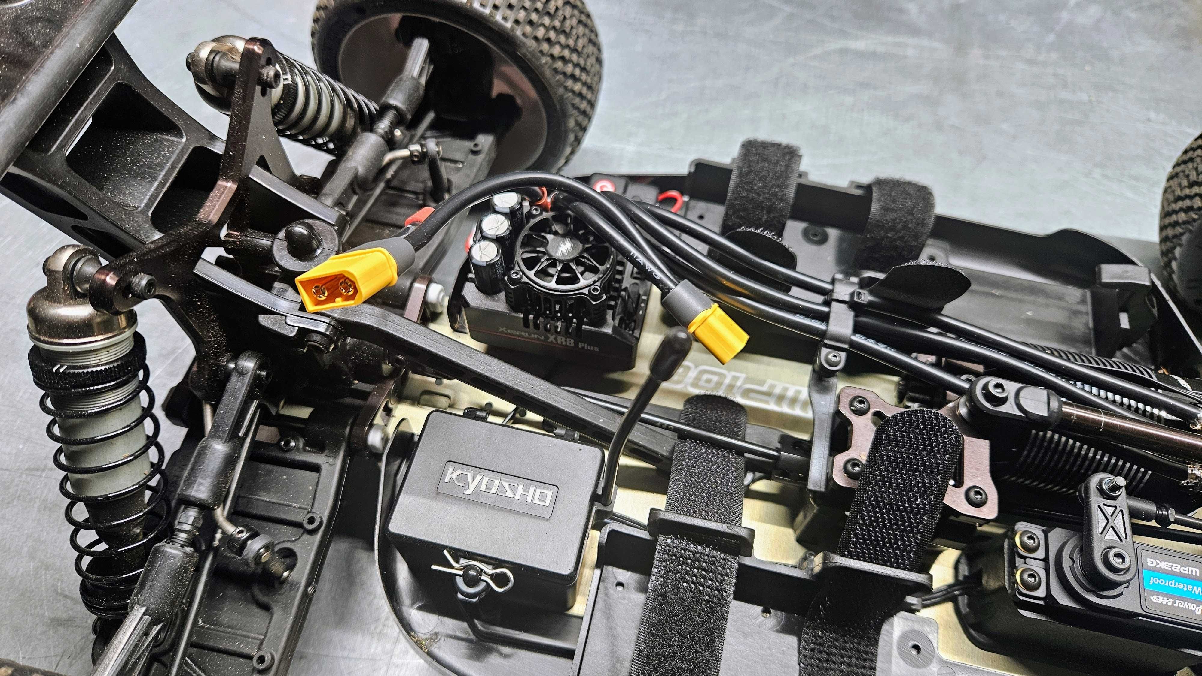 Kyosho MP10E TKI2 Hobbywing Kompletny Buggy