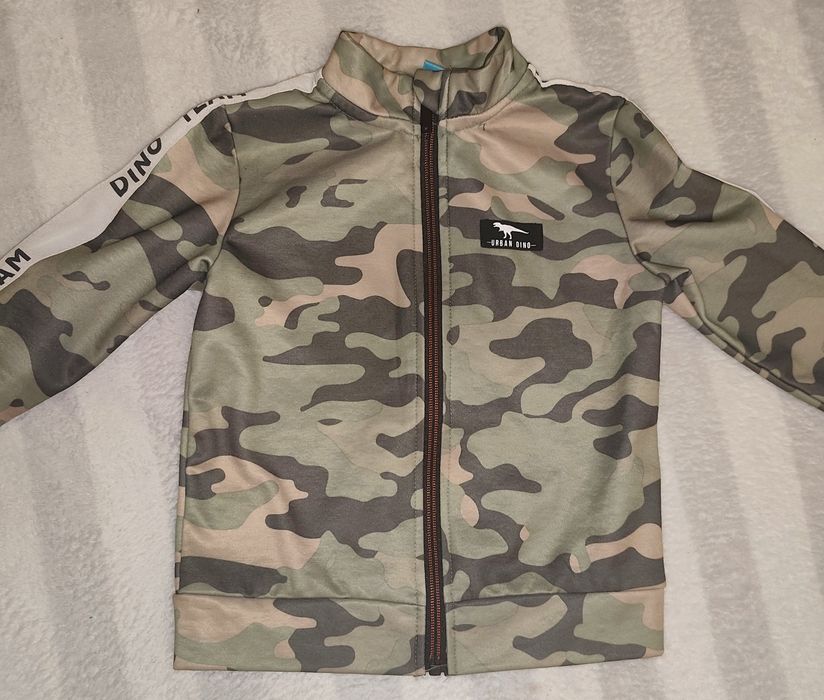 Bluzy chłopięce zestaw 8 x bluza