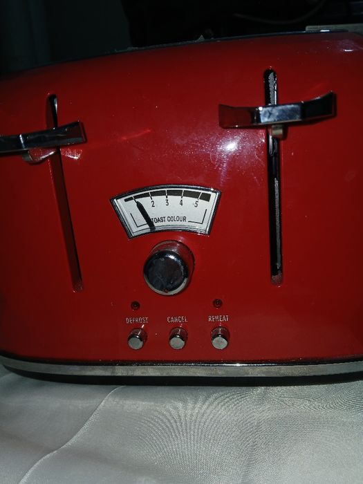 Тостер Delonghi Red