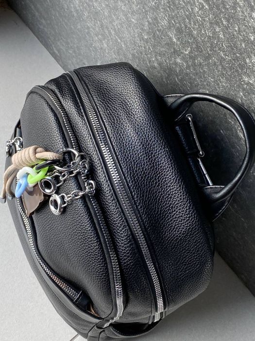 Жіночий рюкзак на два відділи