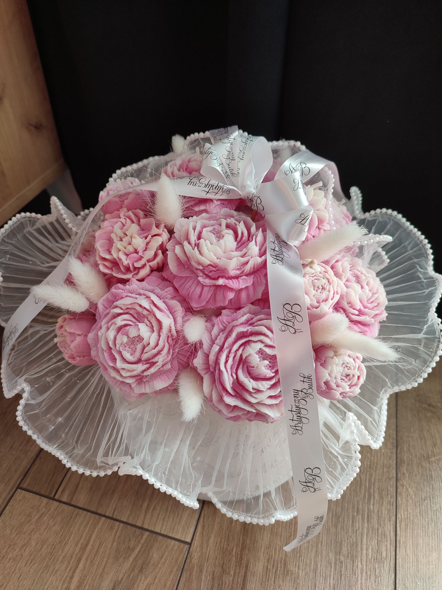 Bukiet świec Flower Box świec sojowych duży biało różowe piwonie