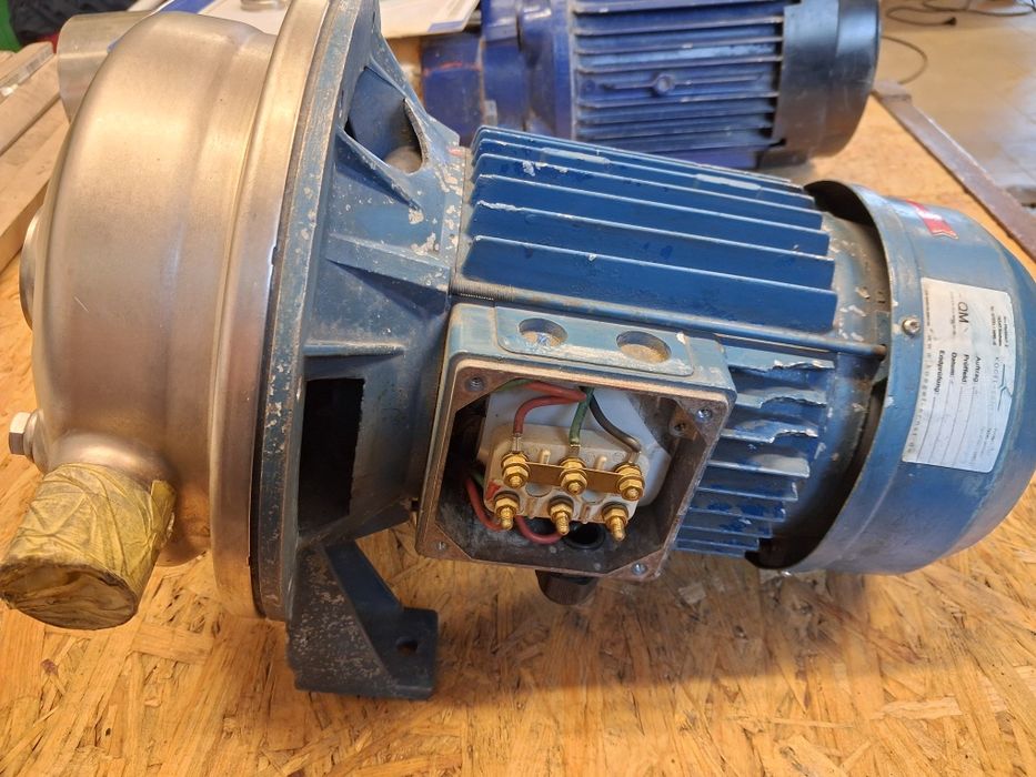 Pompa odśrodkowa nierdzewna – monoblok 3×400 V
