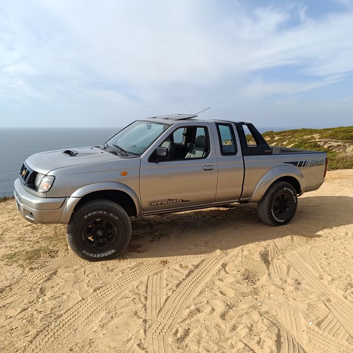 Nissan Navara d 22