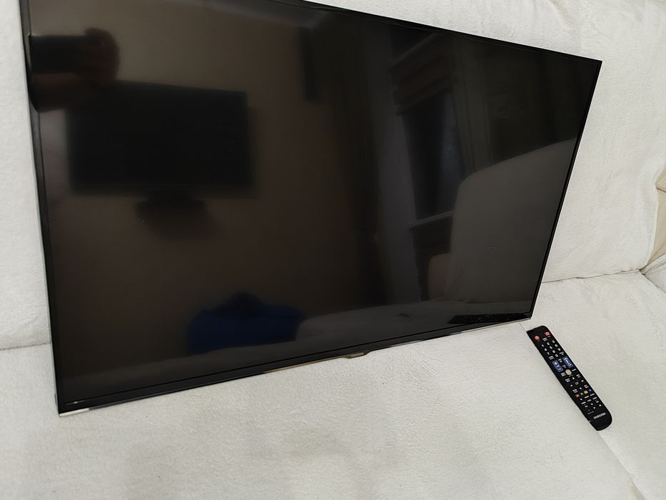 Телевізор SAMSUNG 40" (101 см)