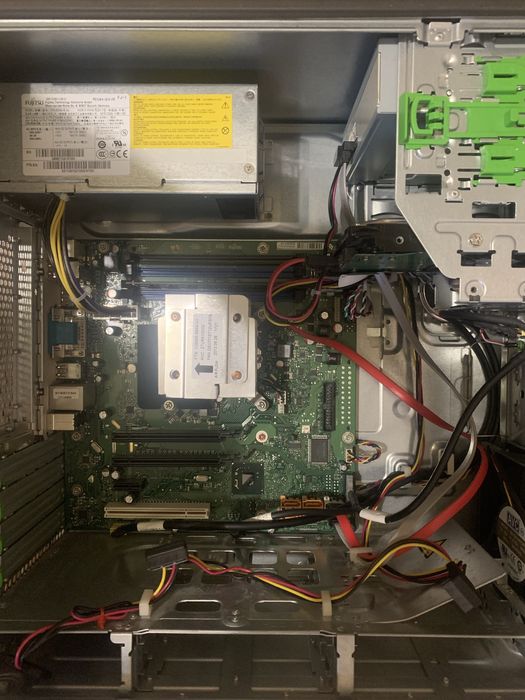Продам компьютер Fujitsu на Intel® Core™ i5-3330