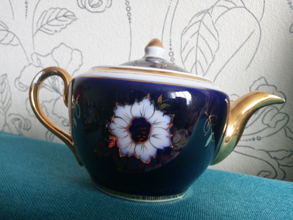 Чайник. Заварник. Яблоневый цвет. Полонное