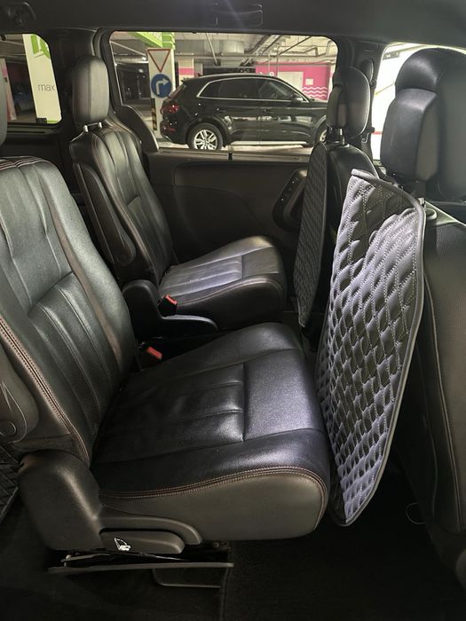 мінівен Dodge Grand Caravan,обмін на значно дешевше авто