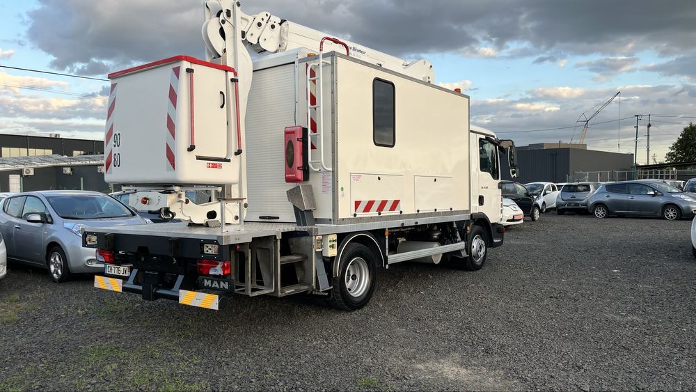 Автовишка MAN TGL 12.220