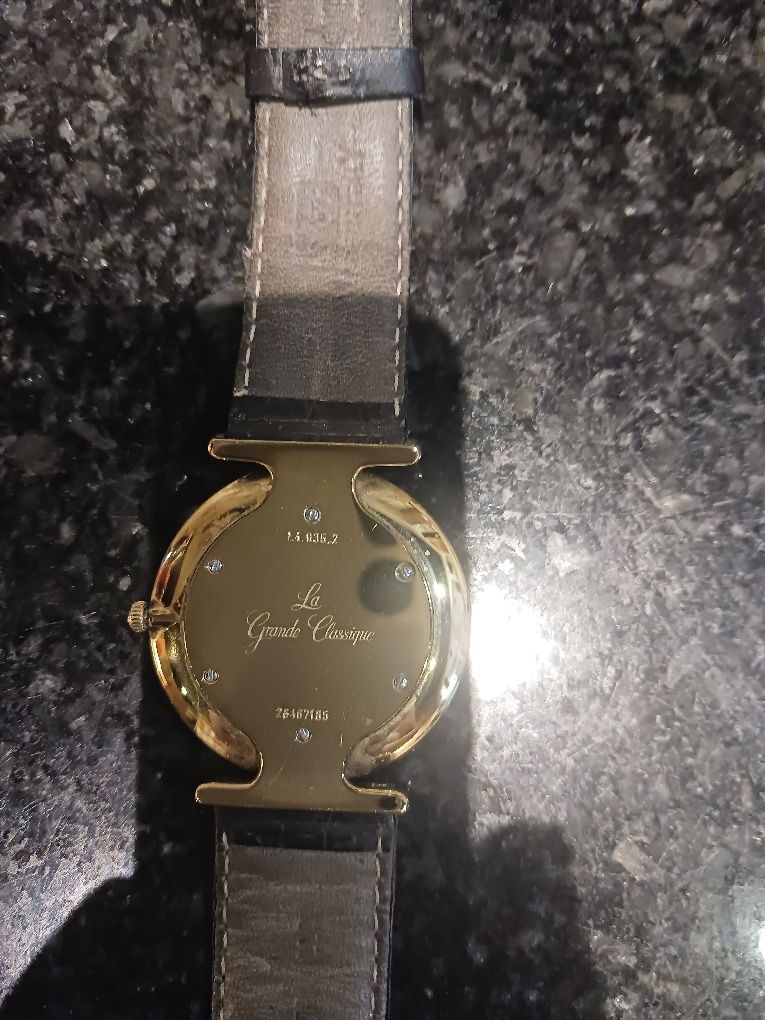 4 Relogios- Baume Mercier, Omega, Longines e Gucci