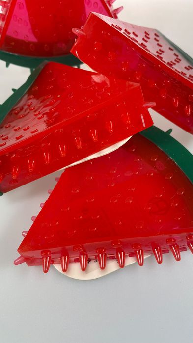 Zabawka dla psa z piszczałką w kształcie arbuza