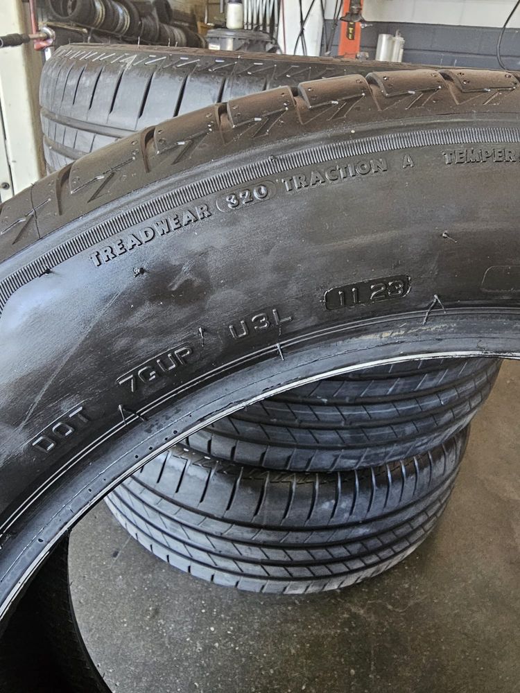 Pneu 225/55 17 - Bridgestone Turanza T005