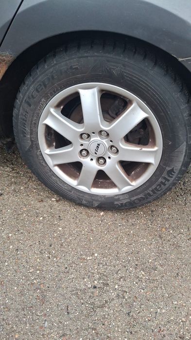 Koła , opony hyundai 5x114.3 Alugelgi, opony Hankok zima 185/65/15 ice