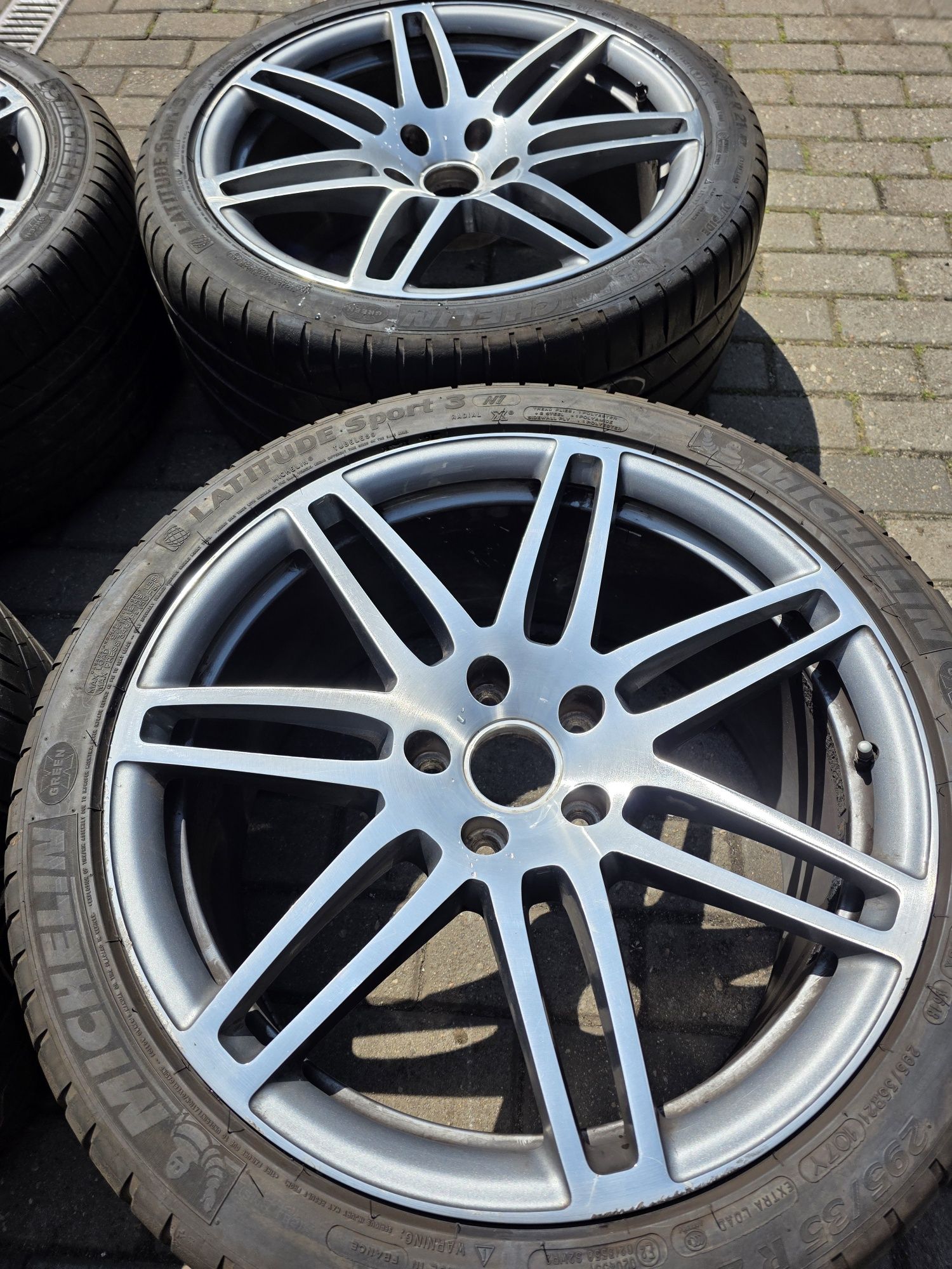 Audi Double Spoke 21 cali z Oponami Michelin Latitude