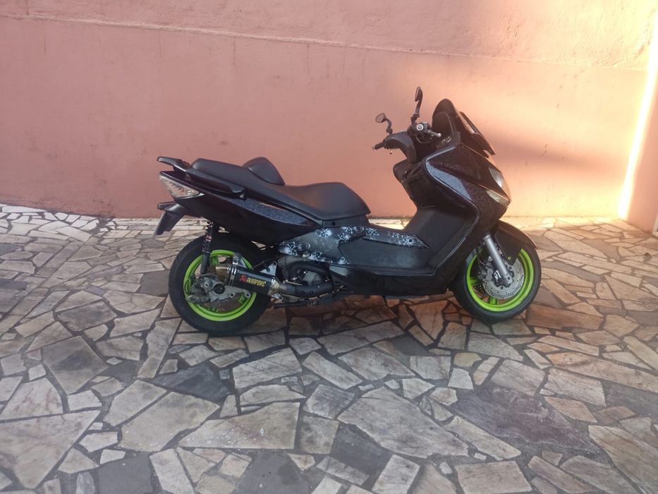 Moto 500cc kymco