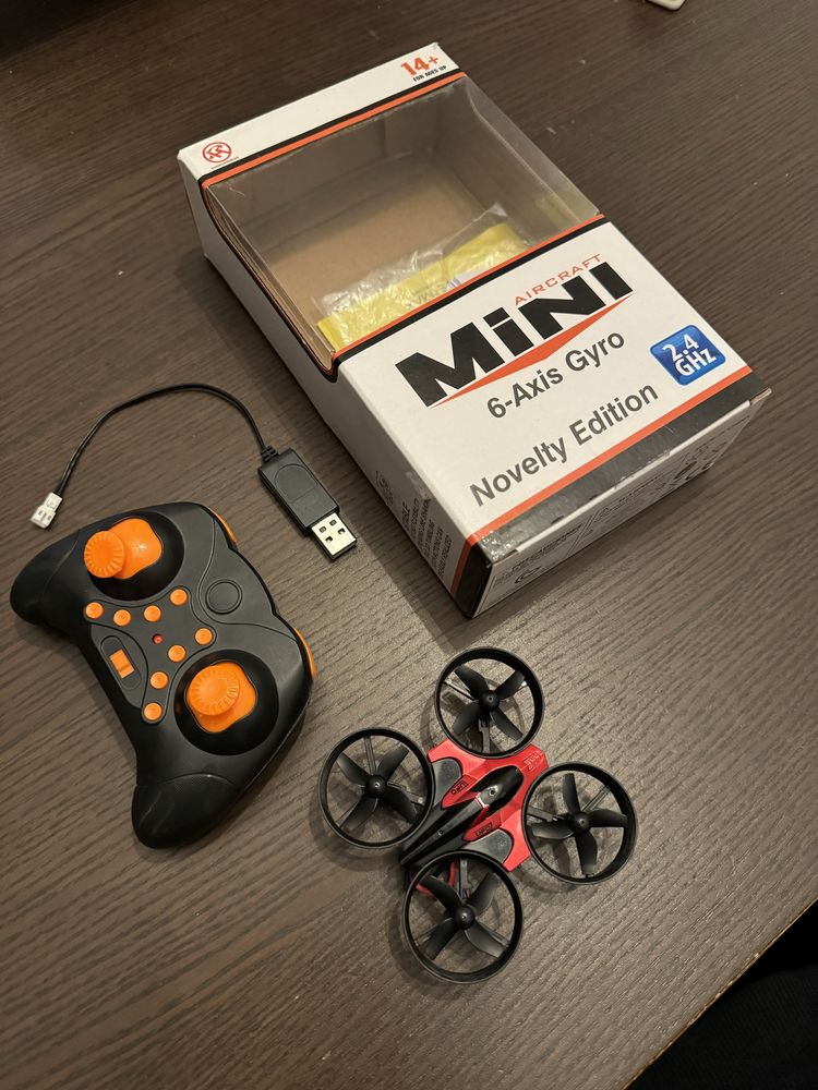 Dron Air Craft Quadrocopter mini 2.4 GHz